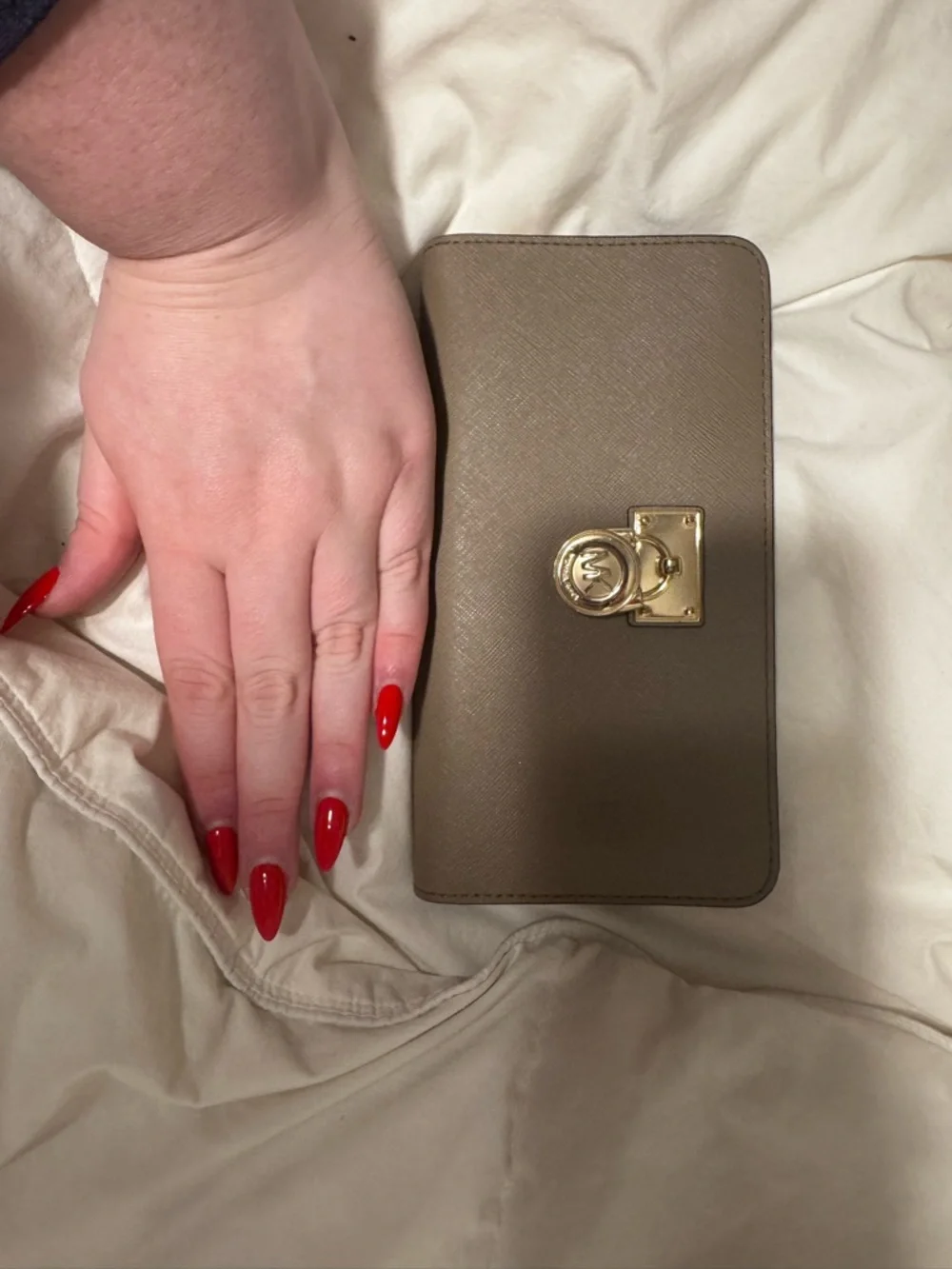 Michael Kors Taupe Leather Saffiano Tote with Gold Hardware and Matching Wallet - Picture 13 of 16